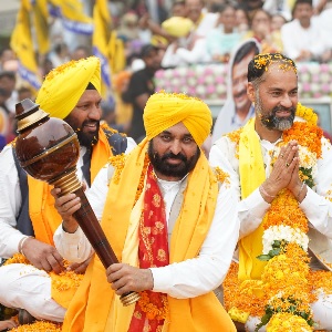 ਤੁਹਾਡਾ ਪਿਆਰ ਮੈਨੂੰ ਥੱਕਣ ਨਹੀਂ ਦਿੰਦਾ, ਪੈਸਾ ਸਭ  ਕੁਝ ਨਹੀਂ ਹੁੰਦਾ, ਮੈਨੂੰ ਲੋਕਾਂ ਦੀ ਸੇਵਾ ਕਰਕੇ ਜੋ ਖ਼ੁਸ਼ੀ ਮਿਲਦੀ ਹੈ ਉਹ ਸਭ ਤੋਂ ਅਨਮੋਲ ਹੈ-  ਭਗਵੰਤ ਮਾਨ
