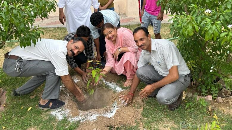 ਕੋਈ ਵੀ ਨਸ਼ਾ ਛੱਡਣ ਲਈ ਸਿਰਫ਼ ਇੱਛਾ-ਸ਼ਕਤੀ ਦੀ ਲੋੜ : ਡਾ. ਪਰਵਿੰਦਰਪਾਲ ਕੌਰ
