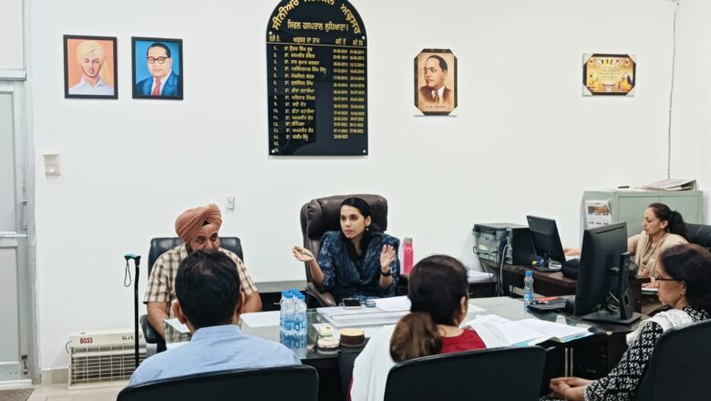ਡਿਪਟੀ ਕਮਿਸ਼ਨਰ ਨੇ ਐਮ.ਸੀ.ਐਚ ਦੇ ਵਿਸਤਾਰ ‘ਤੇ ਨਿਰਮਾਣ ਕਾਰਜਾਂ ਦਾ ਲਿਆ ਜਾਇਜ਼ਾ, ਅਧਿਕਾਰੀਆਂ ਨੂੰ ਗਤੀ ਤੇਜ਼ ਕਰਨ ਦੇ ਨਿਰਦੇਸ਼