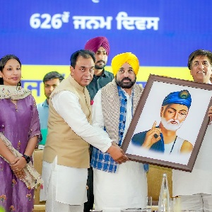 ਮੁੱਖ ਮੰਤਰੀ ਵੱਲੋਂ ਭਗਤ ਕਬੀਰ ਜੀ ਦੇ ਜੀਵਨ ਤੇ ਫਲਸਫੇ ‘ਤੇ ਵਿਆਪਕ ਖੋਜ ਕਰਨ ਲਈ ‘ਭਗਤ ਕਬੀਰ ਧਾਮ’ ਸਥਾਪਤ ਕਰਨ ਦਾ ਐਲਾਨ