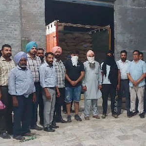 ਗਰੀਬ ਪਰਿਵਾਰਾਂ ਲਈ ਚੌਲਾਂ ਦੀ ਵੰਡ ’ਚ 1.55 ਕਰੋੜ ਰੁਪਏ ਦਾ ਗ਼ਬਨ