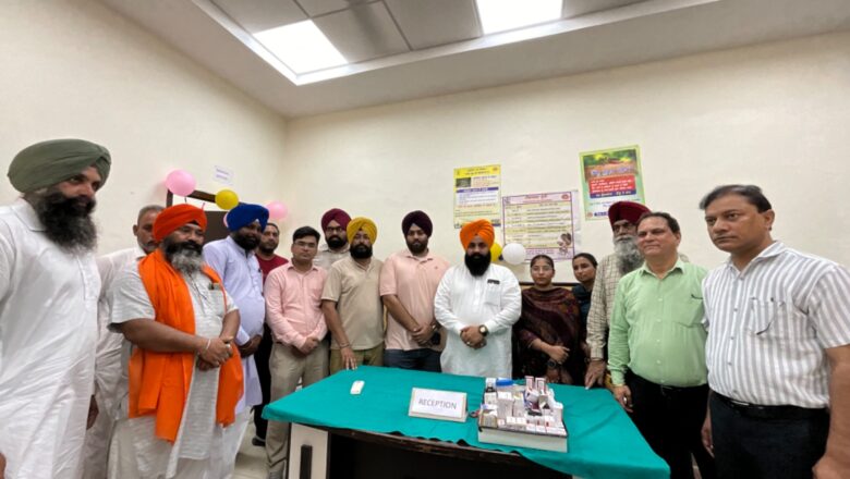 ਵਿਧਾਇਕ ਟੌਂਗ ਨੇ ਹਲਕਾ ਬਾਬਾ ਬਕਾਲਾ ਦੇ ਅਧੀਨ ਆਉਂਦੇ ਪਿੰਡ ਜਲਾਲਾਬਾਦ ਵਿਖੇ ਆਮ ਆਦਮੀ ਕਲੀਨਿਕ ਦਾ ਕੀਤਾ ਉਦਘਾਟਨ