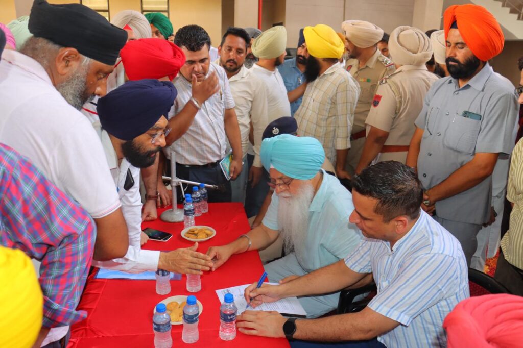 26 July PN 2 aap k duwar camp (5)