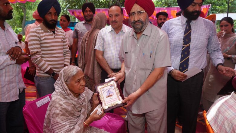 ਦੇਸ਼ ਲਈ ਕੁਰਬਾਨ ਹੋਏ ਸ਼ਹੀਦਾਂ ਦੀਆਂ ਲਾਸਾਨੀ ਕੁਰਬਾਨੀਆਂ ਨੂੰ ਕਦੇ ਵੀ ਨਹੀਂ ਜਾ ਸਕਦਾ ਭੁਲਾਇਆ: ਜਗਰੂਪ ਸਿੰਘ ਗਿੱਲ