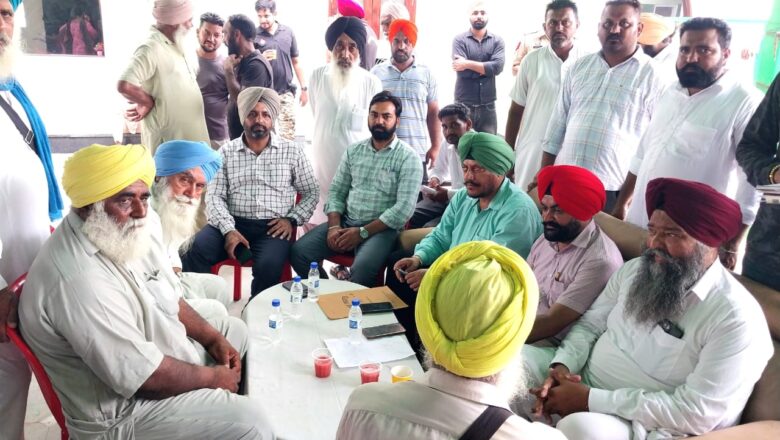 ਪਿੰਡ ਕੰਮਿਆਣਾ ਵਿਖੇ ਪੰਜਵੇਂ ਸੁਵਿਧਾ ਕੈਂਪ ਦੌਰਾਨ ਲੋਕਾਂ ਦੀਆਂ ਮੁਸ਼ਿਕਲਾਂ ਦਾ ਕੀਤਾ ਹੱਲ