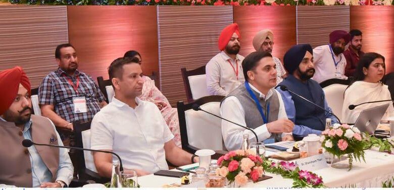 ਪੰਜਾਬ ਨੇ ਜੰਮੂ ਅਤੇ ਕਸ਼ਮੀਰ ਦੀ ਤਰਜ਼ ‘ਤੇ 16ਵੇਂ ਵਿੱਤ ਕਮਿਸ਼ਨ ਤੋਂ ਮੰਗਿਆ ਵਿਸ਼ੇਸ਼ ਉਦਯੋਗਿਕ ਪੈਕੇਜ਼*