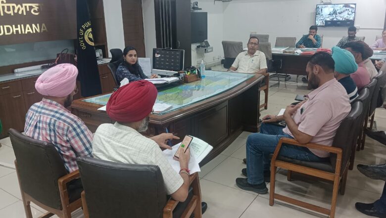 ਡਿਪਟੀ ਕਮਿਸ਼ਨਰ ਵੱਲੋਂ ਅਧਿਕਾਰੀਆਂ ਨੂੰ ਲੁਧਿਆਣਾ-ਰਾਹੋਂ ਸੜਕ ਨਿਰਮਾਣ ਕਾਰਜ਼ਾਂ ‘ਚ ਤੇਜ਼ੀ ਲਿਆਉਣ ਦੇ ਨਿਰਦੇਸ਼