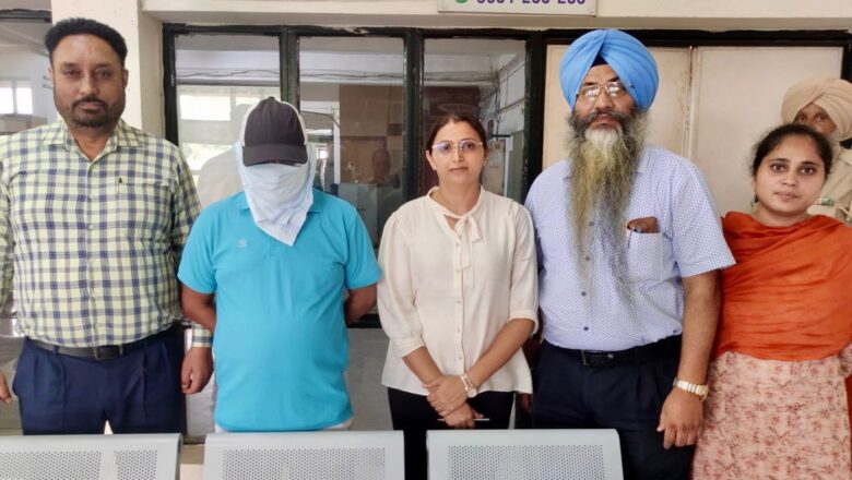 ਜਲੰਧਰ ਇੰਪਰੂਵਮੈਂਟ ਟਰੱਸਟ ਲਈ ਜ਼ਮੀਨ ਪ੍ਰਾਪਤੀ ਘੁਟਾਲੇ ਵਿੱਚ 5,49,18,523 ਰੁਪਏ ਦਾ ਘਪਲਾ ਕਰਨ ਦੇ ਦੋਸ਼ ਹੇਠ ਸੇਵਾਮੁਕਤ ਪੀ.ਸੀ.ਐਸ. ਅਧਿਕਾਰੀ ਇਕਬਾਲ ਸਿੰਘ ਸੰਧੂ ਵਿਜੀਲੈਂਸ ਬਿਊਰੋ ਵੱਲੋਂ ਗ੍ਰਿਫ਼ਤਾਰ