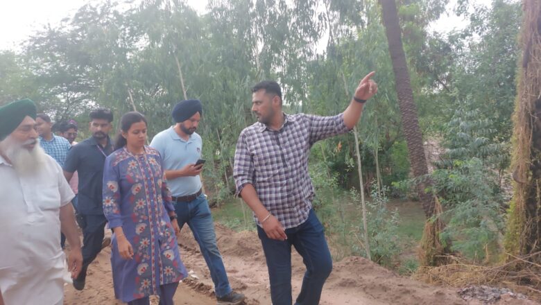 ਪਿੰਡ ਟਿਵਾਣਾ ਵਿਖੇ ਘੱਗਰ ਦੇ ਬੰਨ੍ਹ ਦੀ ਮਜ਼ਬੂਤੀ ਵਿੱਚ ਨਹੀਂ ਛੱਡੀ ਜਾ ਰਹੀ ਕੋਈ ਕਸਰ: ਆਸ਼ਿਕਾ ਜੈਨ