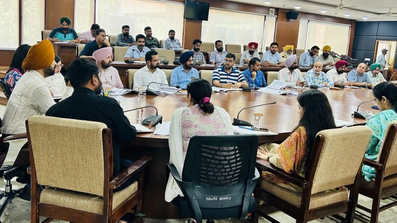 ਝੋਨੇ ਦੀ ਪਰਾਲੀ ਦੀ ਸਾਂਭ-ਸੰਭਾਲ ਕਰਨ ਵਾਲੇ ਕਿਸਾਨਾਂ ਨੂੰ ਕੀਤਾ ਜਾਵੇਗਾ ਸਨਮਾਨਿਤ : ਜਸਪ੍ਰੀਤ ਸਿੰਘ