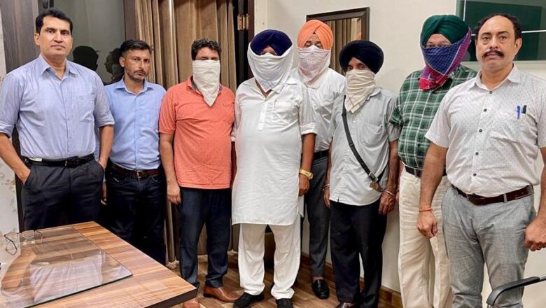 ਮ੍ਰਿਤਕ ਕਿਸਾਨ ਦੇ ਨਾਮ ‘ਤੇ ਕਰਜ਼ਾ ਲੈਣ ਦੇ ਮਾਮਲੇ ‘ਚ ਸਹਿਕਾਰੀ ਬੈਂਕ ਦੇ ਪੰਜ ਕਰਮਚਾਰੀ ਵਿਜੀਲੈਂਸ ਬਿਊਰੋ ਵੱਲੋਂ ਗ੍ਰਿਫਤਾਰ