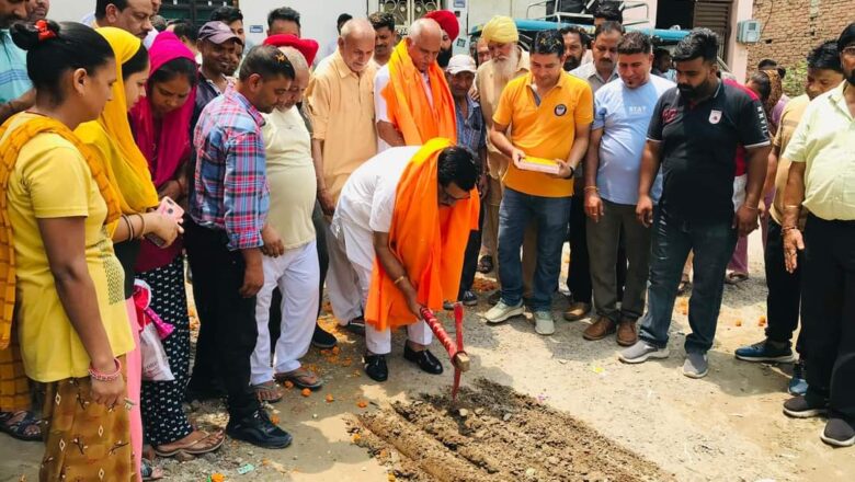 ਵਿਧਾਇਕ ਬੱਗਾ ਵਲੋਂ ਵਾਰਡ ਨੰਬਰ 95 ‘ਚ ਨਵੀਆਂ ਸੜ੍ਹਕਾਂ ਦੇ ਨਿਰਮਾਣ ਕਾਰਜ਼ਾਂ ਦਾ  ਉਦਘਾਟਨ