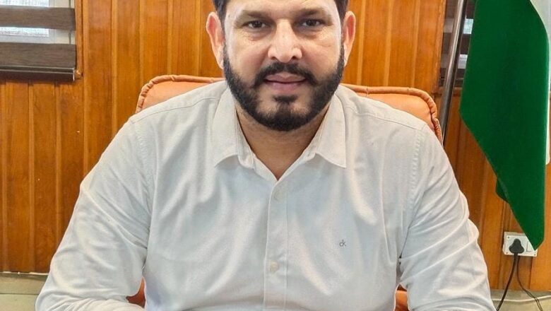 ਸੇਵਾ ਕੇਂਦਰਾਂ ਵਿਚ ਜਨਵਰੀ 2024 ਤੋਂ ਜੂਨ 2024 ਤੱਕ ਲੋਕਾਂ ਨੂੰ ਵੱਖ-ਵੱਖ ਵਿਭਾਗਾਂ ਦੀਆਂ ਕੁੱਲ 65295 ਸੇਵਾਵਾਂ ਮੁਹੱਈਆ ਕਰਵਾਈਆਂ ਗਈਆਂ – ਧੀਮਾਨ