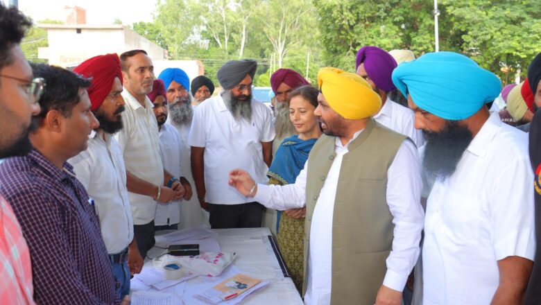 ਸਰਕਾਰ ਨੇ ਕਰੀਬ 43 ਹਜ਼ਾਰ ਨੌਜਵਾਨਾਂ ਨੂੰ ਰੋਜ਼ਗਾਰ ਦੇ ਮੌਕੇ ਕਰਵਾਏ ਮੁਹੱਈਆ – ਈ.ਟੀ.ਓ.