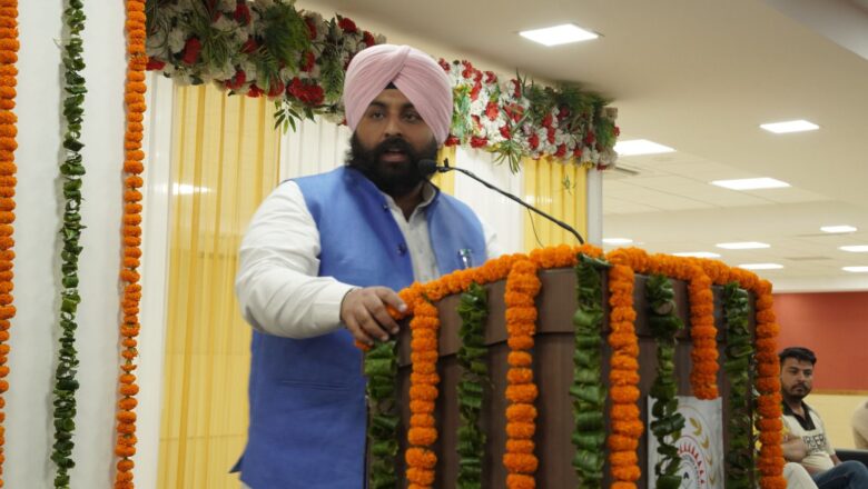 ਭਗਵੰਤ ਮਾਨ ਸਰਕਾਰ ਜ਼ਿਲ੍ਹਾ ਪੱਧਰ ‘ਤੇ ਘੱਟੋ-ਘੱਟ ਇਕ ਸਰਕਾਰੀ ਸਕੂਲ ‘ਚ 10 ਮੀਟਰ ਦੀ ਸ਼ੂਟਿੰਗ ਰੇਂਜ ਬਣਾਏਗੀ-ਸਿੱਖਿਆ ਮੰਤਰੀ ਹਰਜੋਤ ਸਿੰਘ ਬੈਂਸ