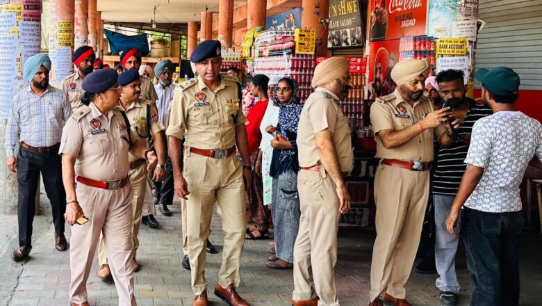 ਪੰਜਾਬ ਪੁਲਿਸ ਨੇ ਸੁਤੰਤਰਤਾ ਦਿਵਸ ਦੇ ਮੱਦੇਨਜ਼ਰ ਚਲਾਈ ਵਿਸ਼ੇਸ਼ ਘੇਰਬੰਦੀ ਤੇ ਤਲਾਸ਼ੀ ਮੁਹਿੰਮ ਦੌਰਾਨ ਸੂਬੇ ਭਰ ਦੇ ਬੱਸ ਅੱਡਿਆਂ ‘ਤੇ ਸ਼ੱਕੀ ਵਿਆਕਤੀਆਂ ਦੀ ਲਈ ਤਲਾਸ਼ੀ