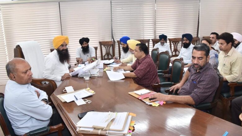 ਗੁਰਮੀਤ ਸਿੰਘ ਖੁੱਡੀਆਂ ਵੱਲੋਂ ਅਧਿਕਾਰੀਆਂ ਨੂੰ ਪਟਿਆਲਾ ਦੀ ਨਵੀਂ ਮੱਛੀ ਮੰਡੀ ਵਿਖੇ ਬਣੀਆਂ ਸਾਰੀਆਂ ਦੁਕਾਨਾਂ 30 ਸਤੰਬਰ ਤੱਕ ਅਲਾਟ ਕਰਨ ਦੇ ਨਿਰਦੇਸ਼