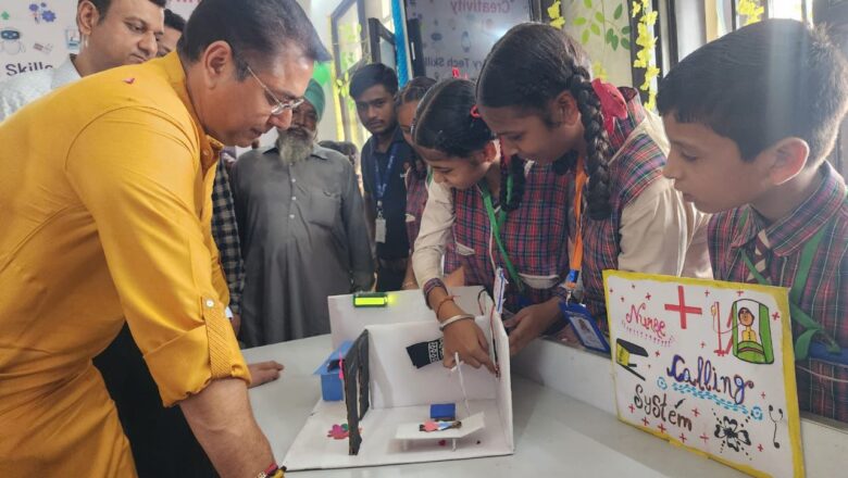 ਸੁਨਾਮ ਸਾਰੇ ਸਰਕਾਰੀ ਹਾਈ ਤੇ ਸੀਨੀਅਰ ਸੈਕੰਡਰੀ ਸਕੂਲਾਂ ਵਿੱਚ ਰੋਬੋਟਿਕ ਲੈਬਜ਼ ਸਥਾਪਤ ਕਰਕੇ ਬਣਿਆ ਦੇਸ਼ ਦਾ ਮੋਹਰੀ ਹਲਕਾ: ਅਮਨ ਅਰੋੜਾ