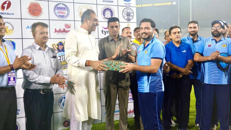 ਡੀ.ਪੀ.ਆਰ ਇਲੈਵਨ ਨੇ ਗਲੀ ਕ੍ਰਿਕਟ ਦਾ ਪ੍ਰਦਰਸ਼ਨੀ ਮੈਚ ਜਿੱਤਿਆ