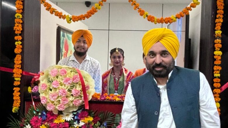ਮੁੱਖ ਮੰਤਰੀ ਵੱਲੋਂ ਐਨ.ਆਰ.ਆਈ. ਭਾਈਚਾਰੇ ਨੂੰ ਵੱਡਾ ਤੋਹਫਾ, ਨਵੀਂ ਦਿੱਲੀ ਦੇ ਏਅਰਪੋਰਟ ’ਤੇ ‘ਪੰਜਾਬ ਸਹਾਇਤਾ ਕੇਂਦਰ ’ ਕੀਤਾ ਸਮਰਪਿਤ