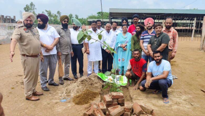 ਸਰਕਾਰੀ ਗਊਸ਼ਾਲਾਵਾਂ ਵਿੱਚ ਮੌਜੂਦ ਗਾਵਾਂ ਰਾਹੀਂ ਗਊ ਧੰਨ ਦੀ ਬਰੀਡ ਸੁਧਾਰੀ ਜਾਵੇਗੀ – ਚੇਅਰਮੈਨ ਅਸ਼ੋਕ ਕੁਮਾਰ ਸਿੰਗਲਾ