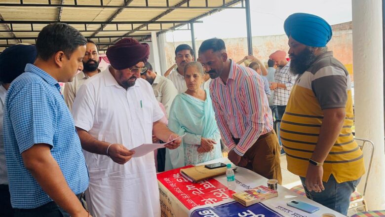 ‘ਆਪ ਦੀ ਸਰਕਾਰ ਆਪ ਦੇ ਦੁਆਰ’ ਮੁਹਿੰਮ ਤਹਿਤ ਸੁਵਿਧਾ ਕੈਂਪ ਆਮ ਲੋਕਾਂ ਲਈ ਹੋ ਰਹੇ ਨੇ ਲਾਹੇਵੰਦ ਸਾਬਤ- ਵਿਧਾਇਕ ਕੁਲਜੀਤ ਸਿੰਘ ਰੰਧਾਵਾ