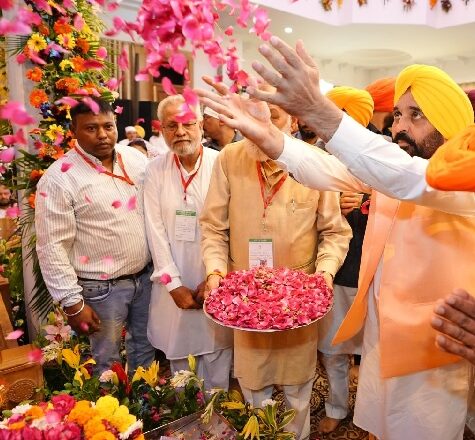 ਭਗਵਾਨ ਵਾਲਮੀਕਿ ਜੀ ਦੇ ਦਰਸਾਏ ਮਾਰਗ ‘ਤੇ ਚੱਲ ਕੇ ਬਰਾਬਰੀ ਵਾਲੇ ਸਮਾਜ ਦੀ ਸਿਰਜਣਾ ਕਰਾਂਗੇ: ਮੁੱਖ ਮੰਤਰੀ