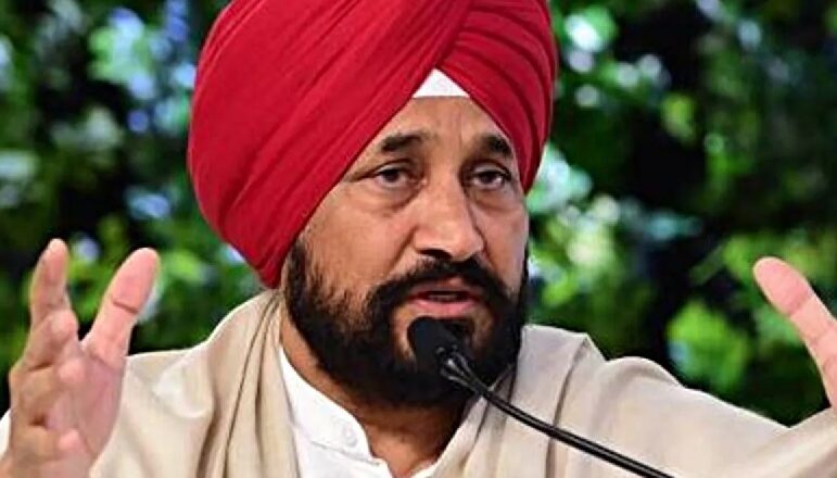 ਮਹਿਲਾ ਕਮਿਸ਼ਨ ਵਲੋਂ ਸਾਬਕਾ ਮੁੱਖ ਮੰਤਰੀ ਚੰਨੀ ਤਲਬ