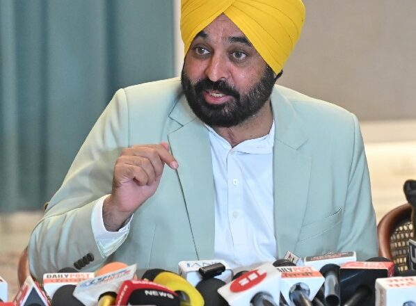 ਸਰਕਾਰ ਵਲੋਂ 235 ਤਹਿਸੀਲਦਾਰਾਂ ਦੀਆਂ ਕਰ ਦਿੱਤੀਆਂ ਬਦਲੀਆਂ