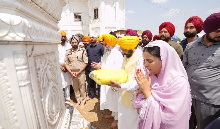 ਮੁੱਖ ਮੰਤਰੀ ਨੇ ਵਿਸਾਖੀ ਦੇ ਪਵਿੱਤਰ ਤਿਉਹਾਰ ‘ਤੇ ਪੰਜਾਬੀਆਂ ਨੂੰ ਦਿੱਤੀ ਵਧਾਈ