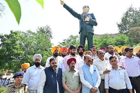 Mohinder bhagat