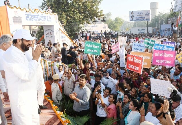 Chief Minister Nayab Singh Saini discusses social issues with khap representatives