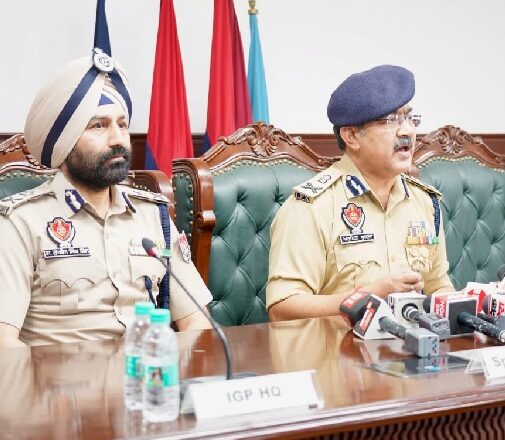 ਮਨੋਰੰਜਨ ਕਾਲੀਆ ਦੇ ਘਰ ਨੇੜੇ ਹਮਲੇ ਦੀ ਸਾਜਿਸ਼ ਬੇਨਕਾਬ : ਦੋ ਗ੍ਰਿਫਤਾਰ