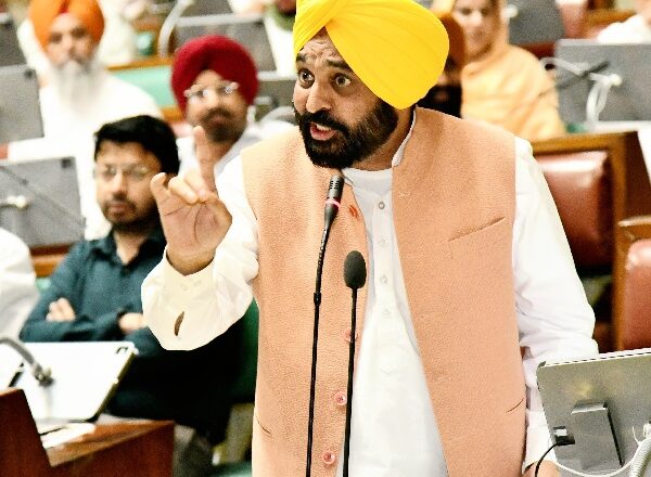 ਪੰਜਾਬ ਵਿਧਾਨ ਸਭਾ ਵੱਲੋਂ ਦਰਿਆਈ ਪਾਣੀਆਂ ’ਤੇ ਬੀ.ਬੀ.ਐਮ.ਬੀ. ਦੇ ਕਿਸੇ ਵੀ ਹੁਕਮ ਨੂੰ ਨਾ ਮੰਨਣ ਦਾ ਇਤਿਹਾਸਕ ਮਤਾ ਪਾਸ