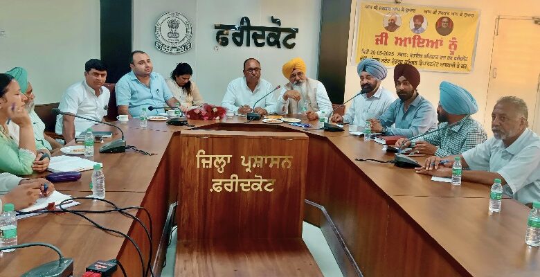 ਪੰਜਾਬ ਸਰਕਾਰ ਵੱਲੋਂ ਵਪਾਰੀਆਂ ਤੇ ਕਾਰੋਬਾਰੀਆਂ ਨੂੰ ਵਪਾਰ ਲਈ ਅਨੁਕੂਲ ਮਾਹੌਲ ਮੁਹੱਈਆ ਕੀਤਾ ਜਾ ਰਿਹਾ: ਚੇਅਰਮੈਨ ਅਨਿਲ ਠਾਕੁਰ