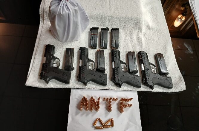 ਅੰਮ੍ਰਿਤਸਰ ਤੋਂ 521 ਗ੍ਰਾਮ ਹੈਰੋਇਨ, ਚਾਰ ਅਤਿ-ਆਧੁਨਿਕ ਪਿਸਤੌਲਾਂ ਸਮੇਤ ਤਿੰਨ ਨਸ਼ਾ ਤਸਕਰ ਗ੍ਰਿਫ਼ਤਾਰ