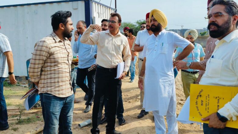 ਮੁੰਡੀਆ ਵੱਲੋਂ ਗਮਾਡਾ ਦੀਆਂ ਸੜਕਾਂ ਦੇ ਕੰਮਕਾਰ ਵਿੱਚ ਢਿੱਲ-ਮੱਠ ਅਤੇ ਗੈਰ ਮਿਆਰਾਂ ਦਾ ਨੋਟਿਸ ਲਿਆ