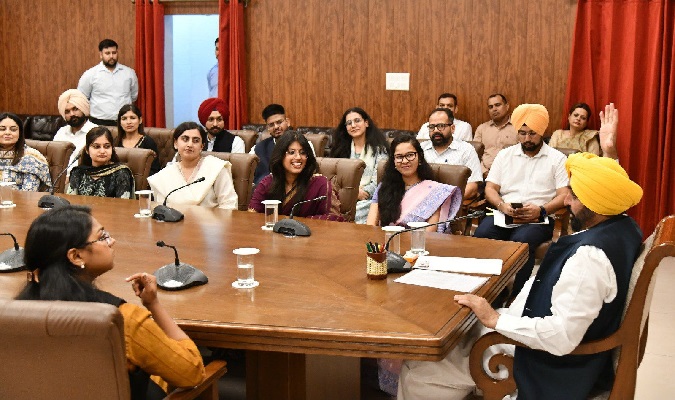 Bhagwant mann with upsc slected officers