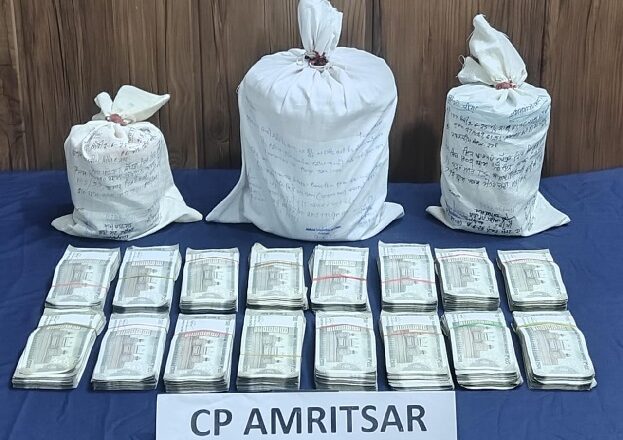 ਅੰਮ੍ਰਿਤਸਰ ਵਿੱਚ ਨਾਰਕੋ-ਹਵਾਲਾ ਕਾਰਟੇਲ ਦਾ ਪਰਦਾਫਾਸ਼; 4.5 ਕਿਲੋਗ੍ਰਾਮ ਹੈਰੋਇਨ, 8.7 ਲੱਖ ਰੁਪਏ ਦੀ ਡਰੱਗ ਮਨੀ ਸਮੇਤ ਛੇ ਗ੍ਰਿਫ਼ਤਾਰ