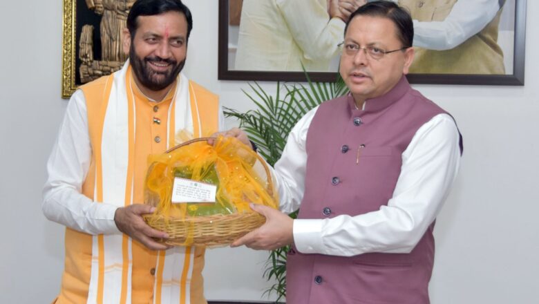 मुख्यमंत्री श्री नायब सिंह सैनी ने देहरादून में उत्तराखंड के मुख्यमंत्री से की शिष्टाचार भेंट