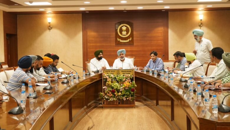 ਵਿੱਤ ਮੰਤਰੀ ਹਰਪਾਲ ਸਿੰਘ ਚੀਮਾ ਦੇ ਭਰੋਸੇ ਤੋਂ ਬਾਅਦ ਟਰਾਂਸਪੋਰਟ ਵਿਭਾਗ ਦੀਆਂ ਯੂਨੀਅਨਾਂ ਨੇ ਹੜਤਾਲ ਵਾਪਸ ਲਈ