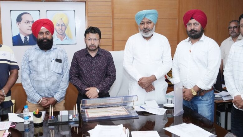 ਵਿੱਤ ਮੰਤਰੀ ਅਤੇ ਸਥਾਨਕ ਸਰਕਾਰਾਂ ਮੰਤਰੀ ਵੱਲੋਂ ਮੁਲਾਜ਼ਮ ਯੂਨੀਅਨਾਂ ਨਾਲ ਮੀਟਿੰਗਾਂ