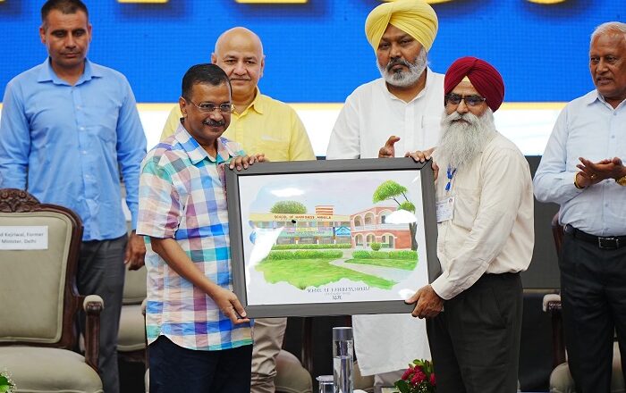 ਸਿੱਖਿਆ ਕ੍ਰਾਂਤੀ ਦੀ ਸ਼ੁਰੂਆਤ ਨਾਲ ਪੰਜਾਬ ਵੱਲੋਂ ਕੌਮੀ ਸਰਵੇਖਣ ’ਚ ਸਰਵੋਤਮ ਦਰਜਾ ਹਾਸਲ-ਅਰਵਿੰਦ ਕੇਜਰੀਵਾਲ ਵੱਲੋਂ ਮੁੱਖ ਮੰਤਰੀ ਮਾਨ ਨੂੰ ਵਧਾਈ