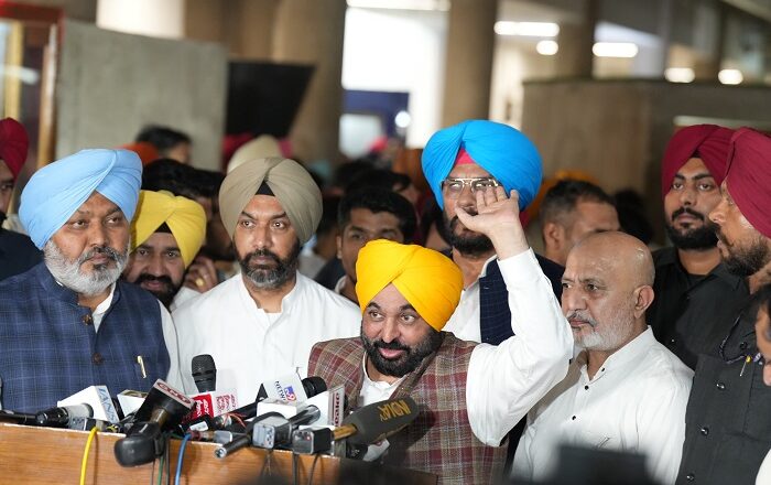 ਐਫ.ਆਈ.ਆਰ. ਦਰਜ ਕਰਕੇ ਜਮਹੂਰੀਅਤ ਦਾ ਗਲਾ ਘੁੱਟਣ ਦੀ ਕੋਸ਼ਿਸ਼ ਕਰ ਰਹੀ ਭਾਜਪਾ-ਮੁੱਖ ਮੰਤਰੀ