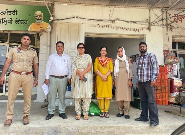 ਬਾਲ ਭੀਖਿਆ ਕਰਨ ਵਾਲੇ ਦੋ ਬੱਚੇ ਬਾਲ ਭਲਾਈ ਕਮੇਟੀ ਅੱਗੇ ਪੇਸ਼