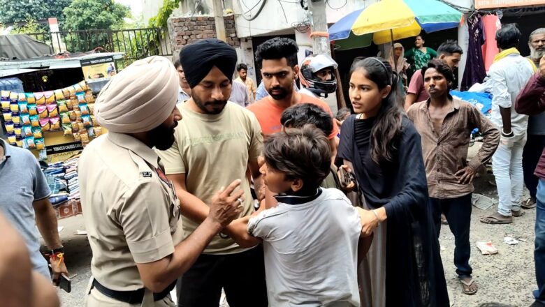 ਮਾਨ ਸਰਕਾਰ ਜੀਵਨਜੋਤ ਪ੍ਰਾਜੈਕਟ 2.0 ਤਹਿਤ ਸੂਬੇ ਨੂੰ ਬਾਲ ਭੀਖ ਮੁਕਤ ਬਣਾਉਣ ਲਈ ਜੰਗੀ ਪੱਧਰ ‘ਤੇ ਕਰ ਰਹੀ ਹੈ ਯਤਨ; ਭੀਖ ਮੰਗਦੇ 21 ਬੱਚਿਆਂ ਨੂੰ ਕੀਤਾ ਗਿਆ ਰੈਸਕਿਉ: ਡਾ. ਬਲਜੀਤ ਕੌਰ