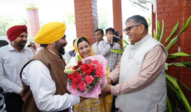ਸੰਜੀਵ ਅਰੋੜਾ ਨੇ ਪੰਜਾਬ ਦੇ ਕੈਬਨਿਟ ਮੰਤਰੀ ਵਜੋਂ ਹਲਫ਼ ਲਿਆ
