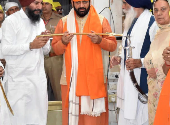 केंद्र व प्रदेश सरकार गुरुओं द्वारा दिखाए गए मार्ग पर चल रही है- श्री नायब सिंह सैनी