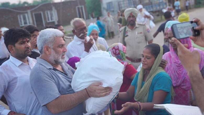 ਹੜ੍ਹ ਪ੍ਰਭਾਵਿਤ ਖੇਤਰਾਂ ਚੋਂ ਲੋਕਾਂ ਨੂੰ ਬਾਹਰ ਕੱਢਣ ਅਤੇ ਰਾਹਤ ਸਮੱਗਰੀ ਪਹੁੰਚਾਉਣ ਉਤੇ ਡਟੀ ਪੰਜਾਬ ਸਰਕਾਰ