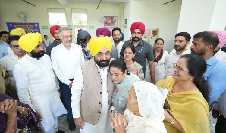 ਮੁੱਖ ਮੰਤਰੀ ਵੱਲੋਂ ਸੁਖਬੀਰ ਬਾਦਲ ਨੂੰ ਝੂਠੀਆਂ ਪ੍ਰਾਪਤੀਆਂ ਦੇ ਸੋਹਲੇ ਗਾਉਣ ਦੀ ਬਜਾਏ ਬਰਗਾੜੀ ਘਟਨਾ ਅਤੇ ਨਸ਼ਿਆਂ ਨਾਲ ਹੋਈਆਂ ਮੌਤਾਂ ਦੀ ਜ਼ਿੰਮੇਵਾਰੀ ਲੈਣ ਦੀ ਚੁਣੌਤੀ